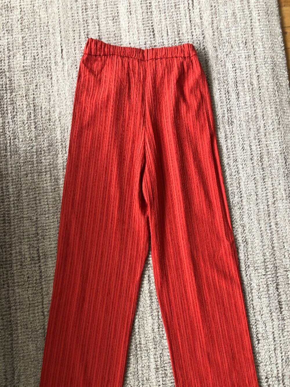 Red Textured Easy Pants - Picture 2 of 7
